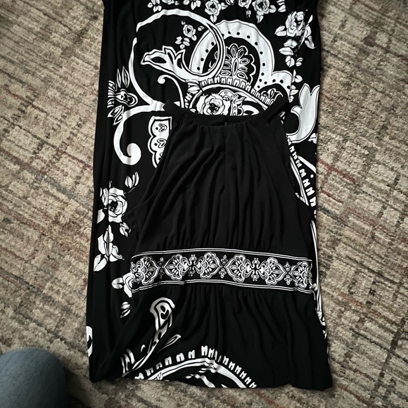 White House Black Market Maxi Dress - Picture 3 of 4